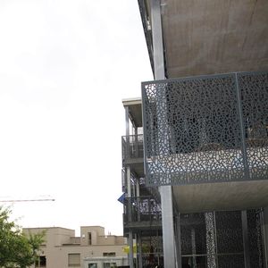 guarda-corpo em alumínio