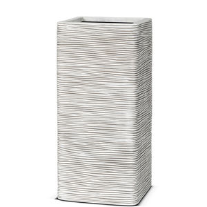 vaso de jardim em material plástico