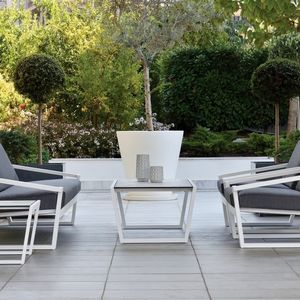 mesa lateral contemporânea