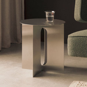 mesa lateral contemporânea