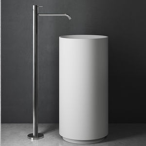 misturador monocomando para lavatório / de piso / em inox / 1 orifício