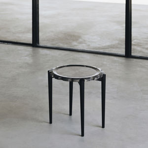 mesa lateral contemporânea