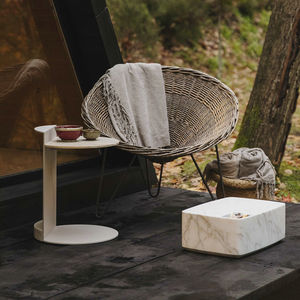 mesa lateral contemporânea 1