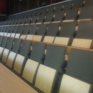 cadeira de auditório contemporânea