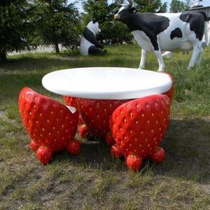 conjunto de mesa e cadeiras de design original 1