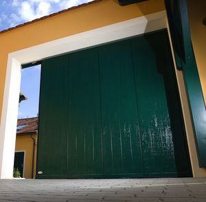 portão de garagem seccionado lateral