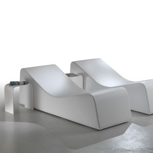 chaise longue contemporânea