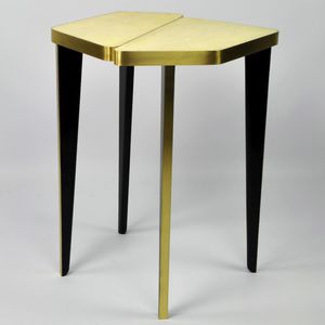 mesa lateral contemporânea