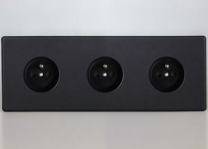 tomada elétrica 1