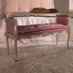 banco de pé de cama de estilo