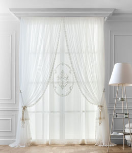 cortina de voile com padrão floral