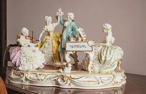 escultura em porcelana