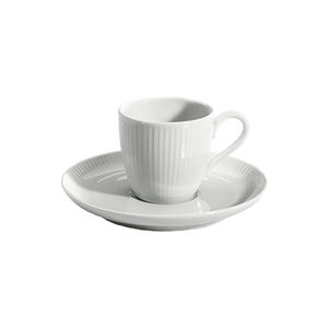 xícara de café em porcelana