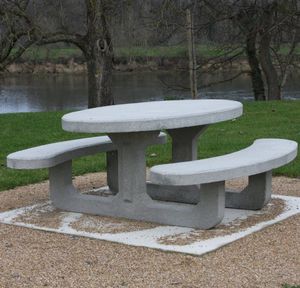 mesa de piquenique clássica