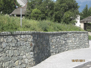muro de contenção em pedra