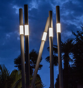 poste balizador de iluminação de jardim
