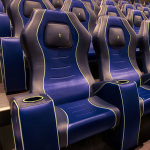 poltrona de cinema em couro 1