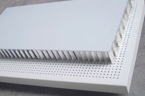 painel sanduíche para ambiente interno