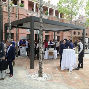pérgola apoiada em parede