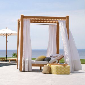 cama de jardim com dossel