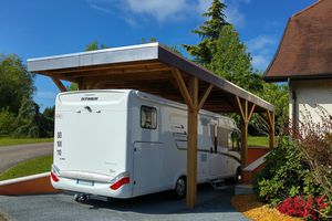 cobertura para estacionamento de motor home em madeira