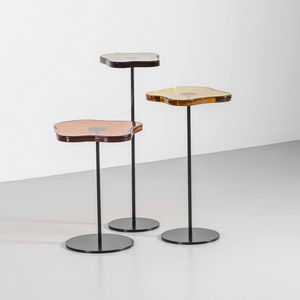 mesa lateral contemporânea