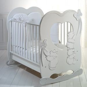 cama de bebê contemporânea 1