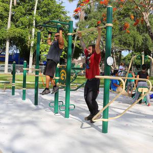 barra de elevação tripla