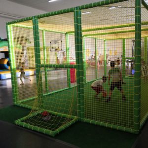 quadra de futebol modular para crianças pequenas