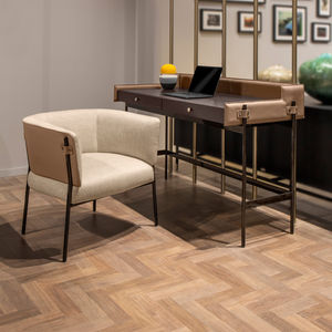 poltrona contemporânea / em couro / em metal lacado / com base convencional