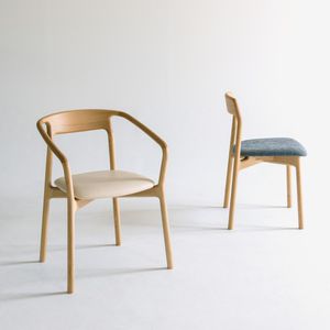 cadeira de sala de jantar contemporânea