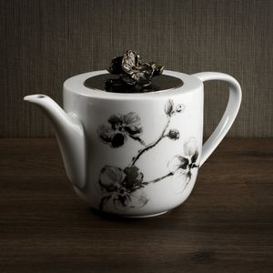 bule em porcelana