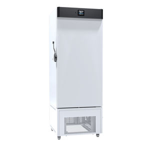 freezer de laboratório
