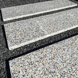 placa de pedra em concreto