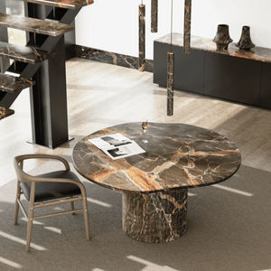mesa de jantar de design orgânico