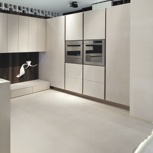 ladrilho para ambiente interno / para piso / em porcelanato arenito / quadrado