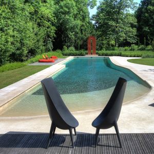piscina com transbordo