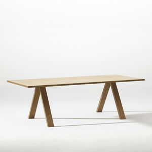 mesa de conferências contemporânea