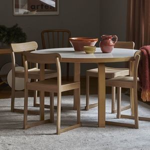 mesa contemporânea