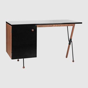 mesa secretária em madeira