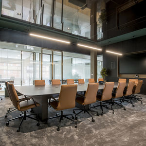 mesa de conferências contemporânea
