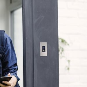 leitor de impressões digitais para controle de acesso automático