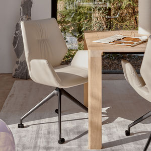 cadeira de sala de jantar contemporânea