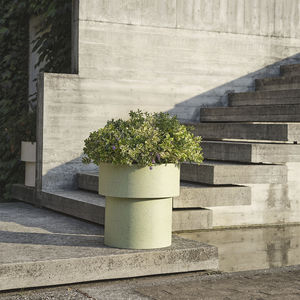 vaso de jardim em concreto