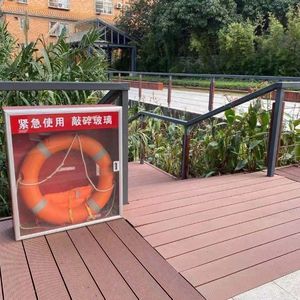 tábuas de deck em compósito