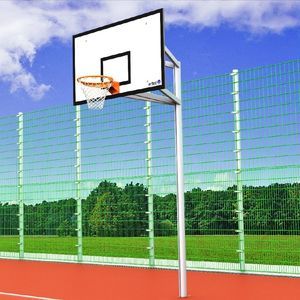 tabela de basquete com estrutura para ambiente externo