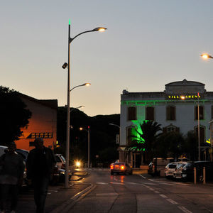 poste de iluminação em alumínio fundido 1