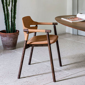 cadeira contemporânea