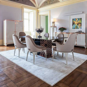 cadeira de sala de jantar contemporânea