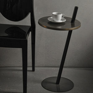 mesa lateral contemporânea